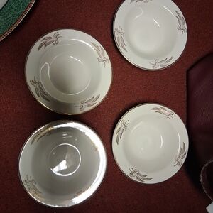 Set of 4 Lifetime China Co. Prairie Gold Wheat Semi-Vitreous Fruit/Dessert Bowls